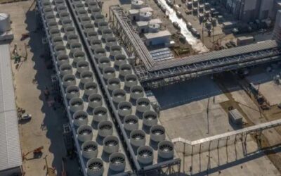 Se i giganti tecnologici sono costretti a scendere dall’iperuranio digitale