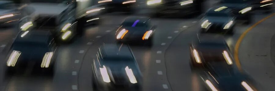 La tua auto ti spia e le aziende israeliane sono in testa alla corsa alla sorveglianza